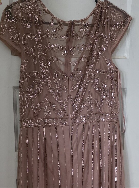 Adrianna Papell Dresses & Skirts - Adrianna Papell ROSE GOLD Size 8. Only Wore For A Few Hours Orignally $169